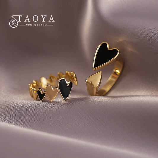 2022 New Creative Metal Black Enamel Peach Heart Stitched Gold Color Rings Accessories For Women at Korean Fashion Jewelry Party