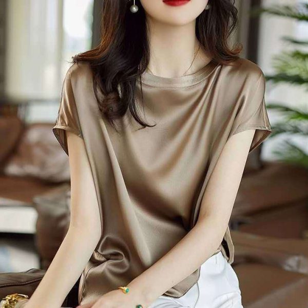 Solid color silk fabric shirt women's 2022 summer new round neck short-sleeved T-shirt women middle-aged mother dress top women