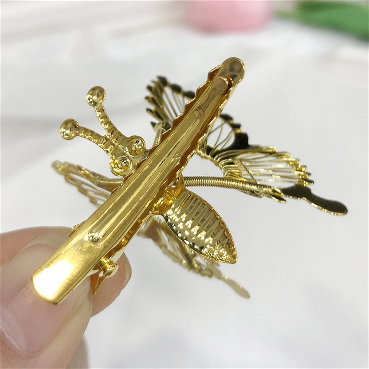 3D Butterfly Hair Clips Metal Moving Butterfly Hair Clamps Hair Styling Accessories for Women and Girls