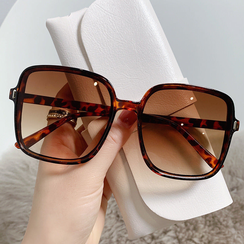 Women's Rice Nail Square Sunglasses Gradient UV Block Vintage Sunglasses