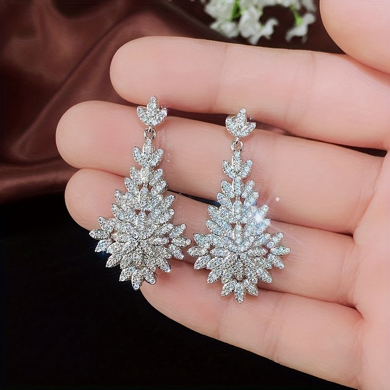 Elegant Luxury Style Shiny Zircon Decor Dangle Earrings Silver Plated Material For Women Wedding Engagement Banquet Jewelry Exquisite Gift