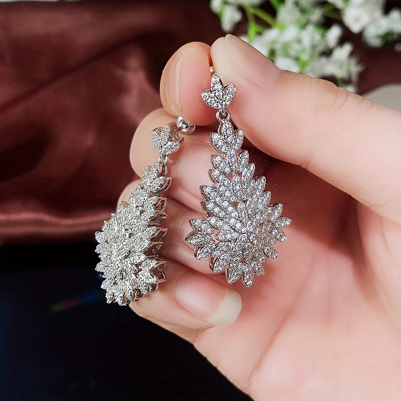 Elegant Luxury Style Shiny Zircon Decor Dangle Earrings Silver Plated Material For Women Wedding Engagement Banquet Jewelry Exquisite Gift