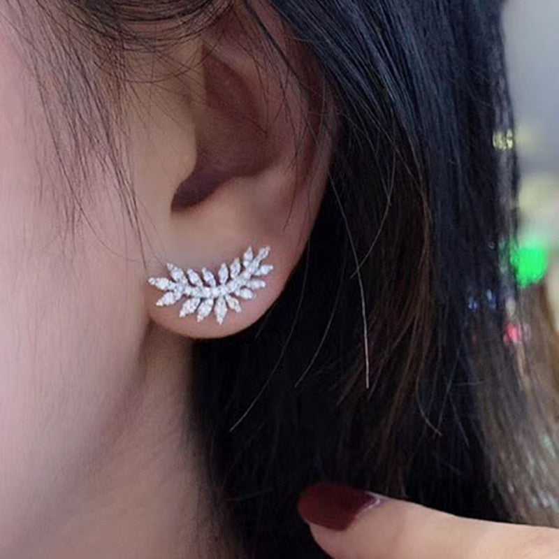 1pair Vintage Leaf Zircon Earrings