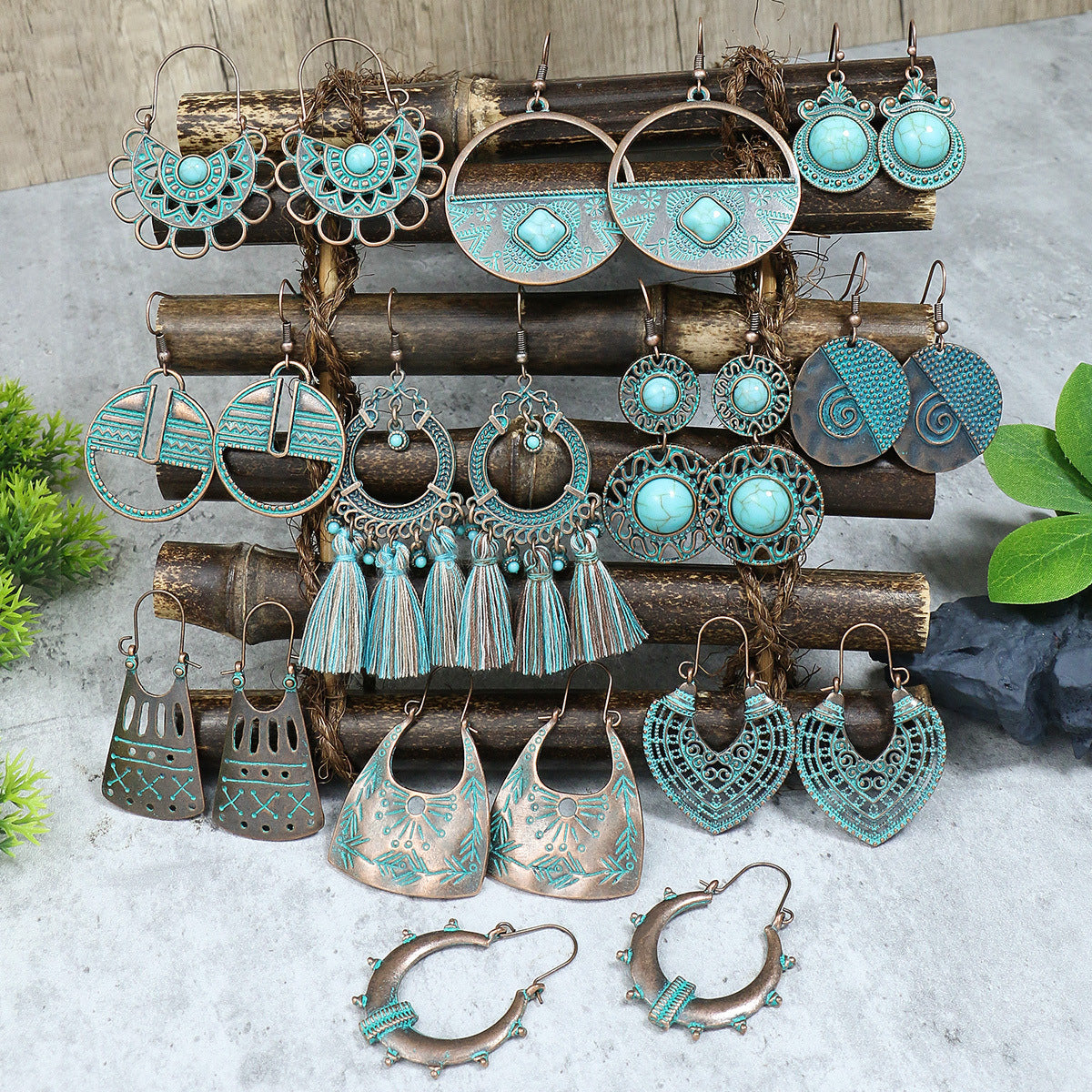 Retro Style Bronze Smeared Blue Series Set Round Hollow Peach-shaped Geometric Ethnic Style Pendant With Turquoise Embellishment U-shaped Ear Hook Hanging Mixed Style