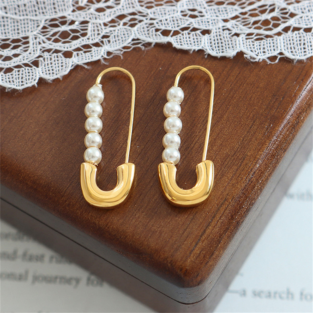 Safety Pin Hoop with imitation pearl Earrings Minimalist Cartilage Earrings Personalized Jewelry Gift for Women