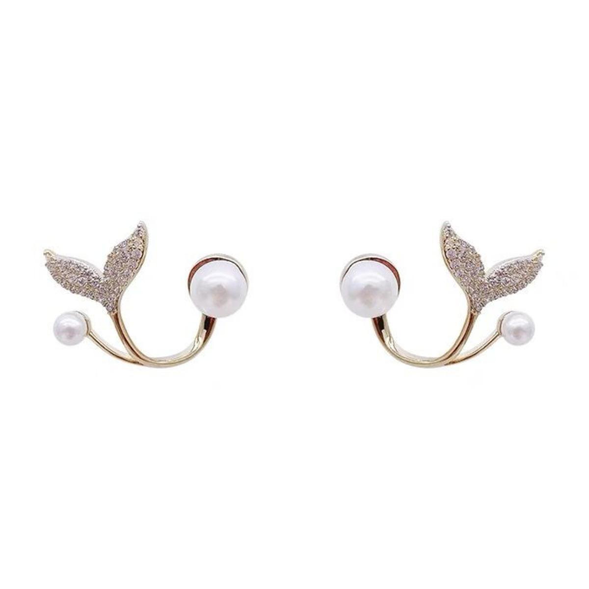 Womens Design Sense Fishtail Pearl Earrings Light Luxury Elegant Personality Earrings Perfect for Gifts