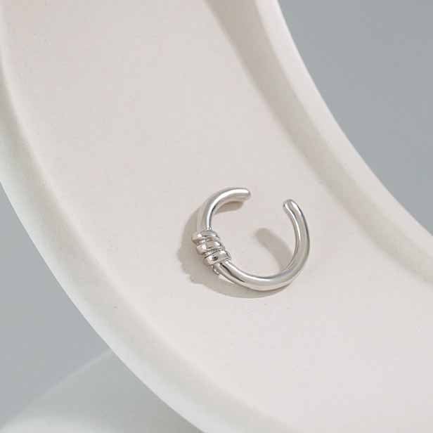 Simple Twisted Knot 925 Sterling Silver Non-Pierced Earring(Single)