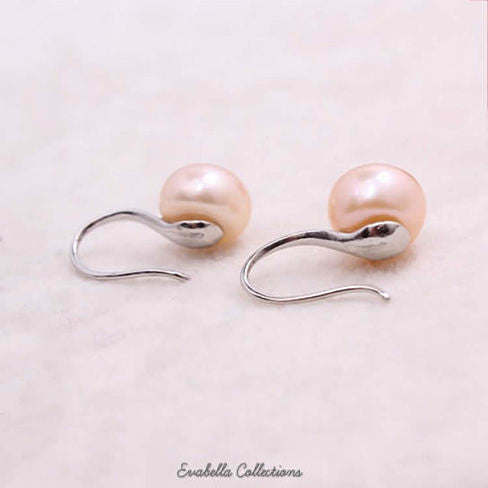 Moon in the Sky bright Pearl Earrings in Set of 3