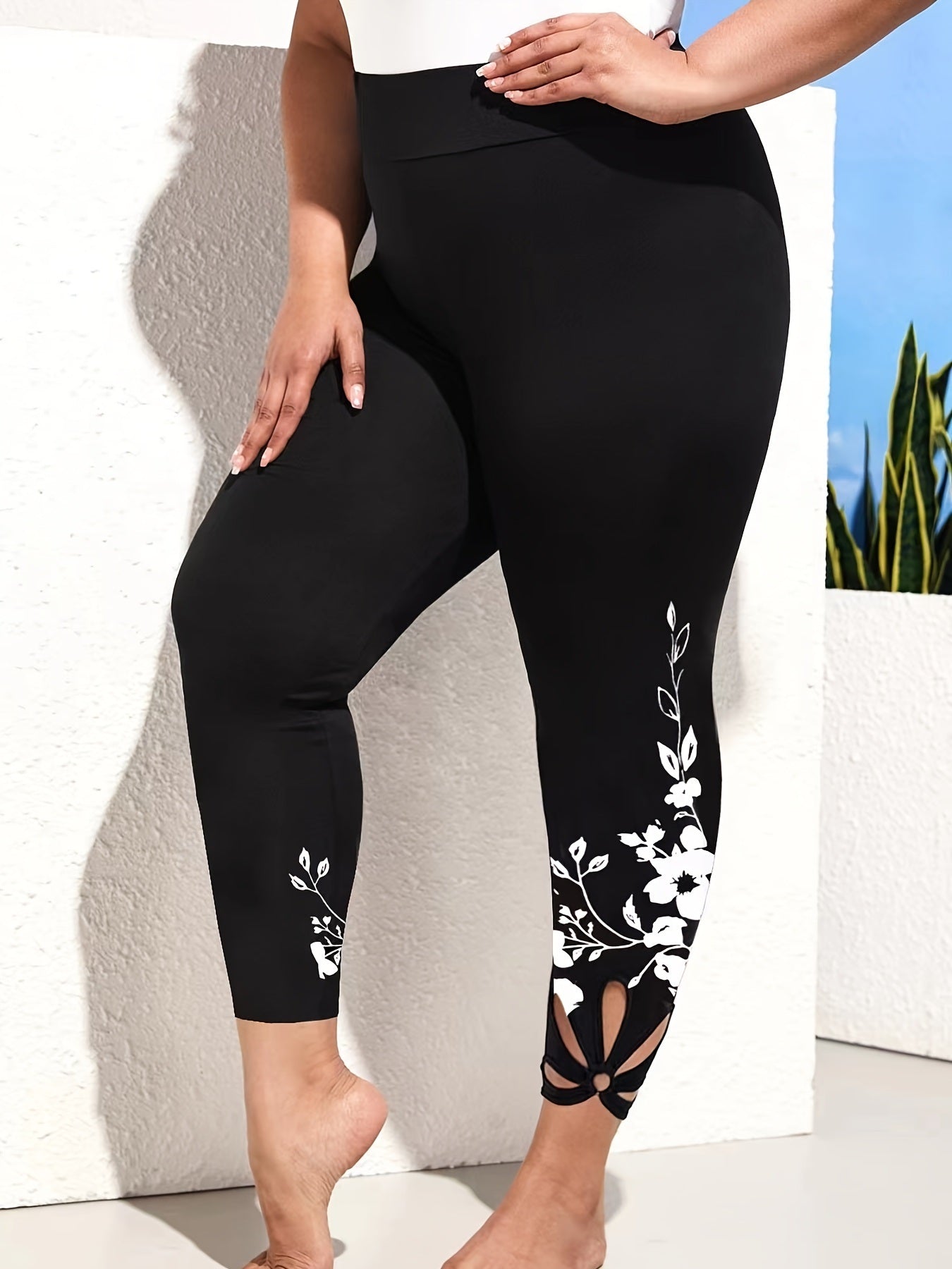 Plus Size Casual Leggings; Women's Plus Floral Print Cut Out High Rise Medium Stretch Leggings