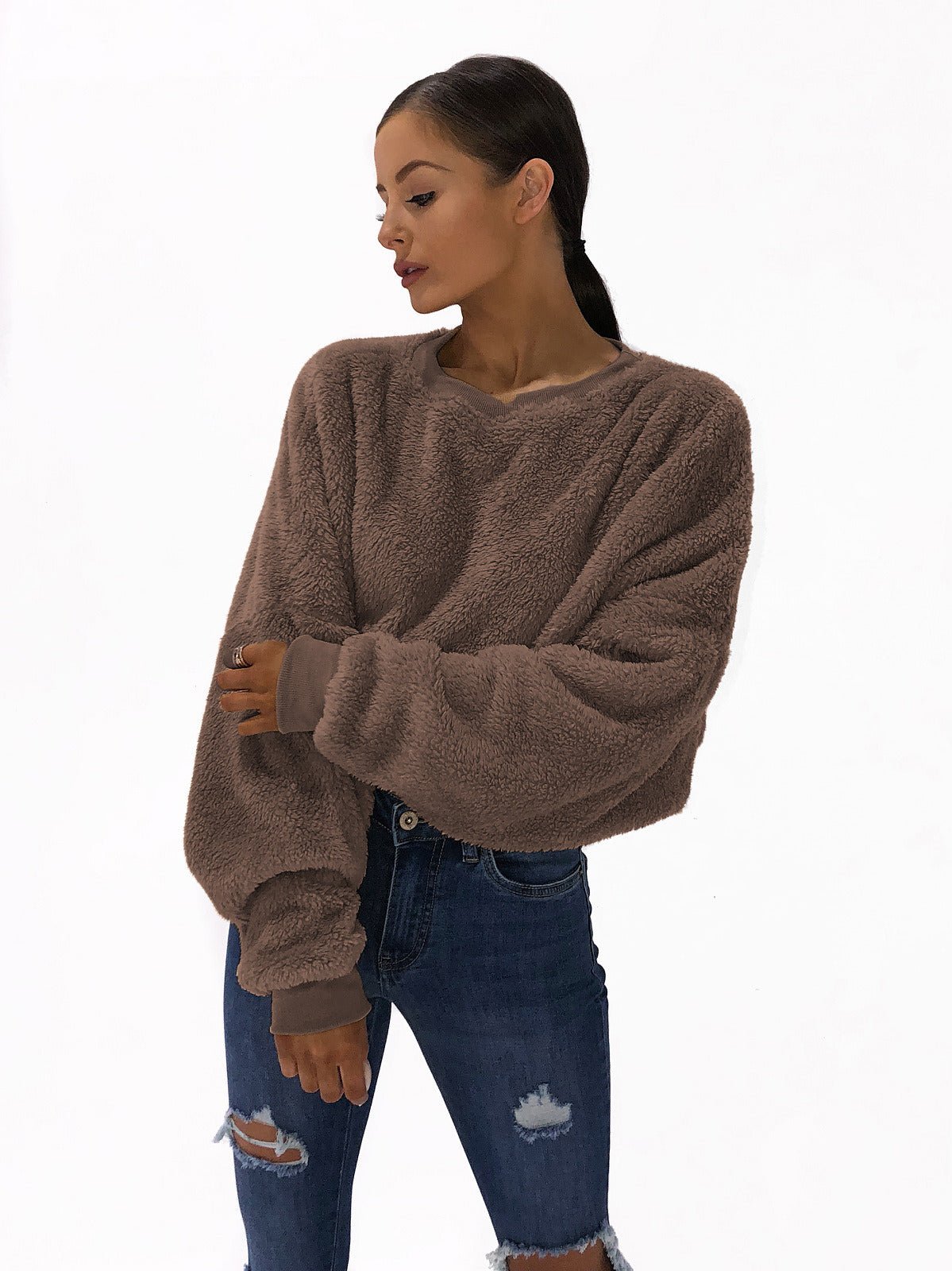 Europe and America autumn and winter new round neck loose long-sleeved short fur sweater