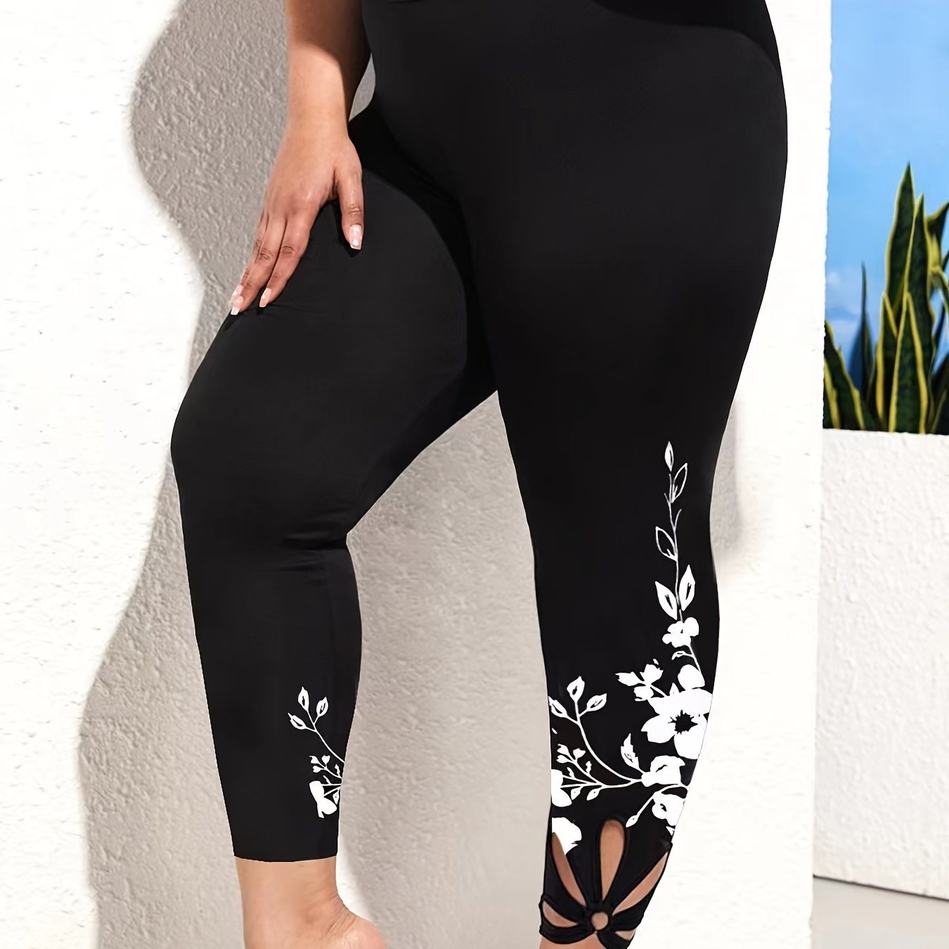 Plus Size Casual Leggings; Women's Plus Floral Print Cut Out High Rise Medium Stretch Leggings