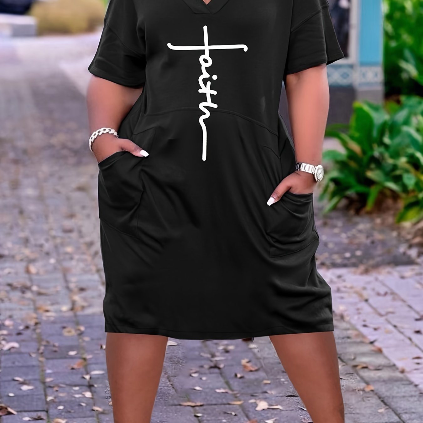 Plus Size 'Faith' Letter Print Short Sleeve Midi Dress With Pockets; Women's Plus Slight Stretch Casual Dress