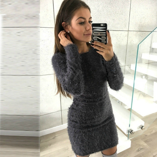 Women's autumn and winter new long long sleeve round neck plush dress