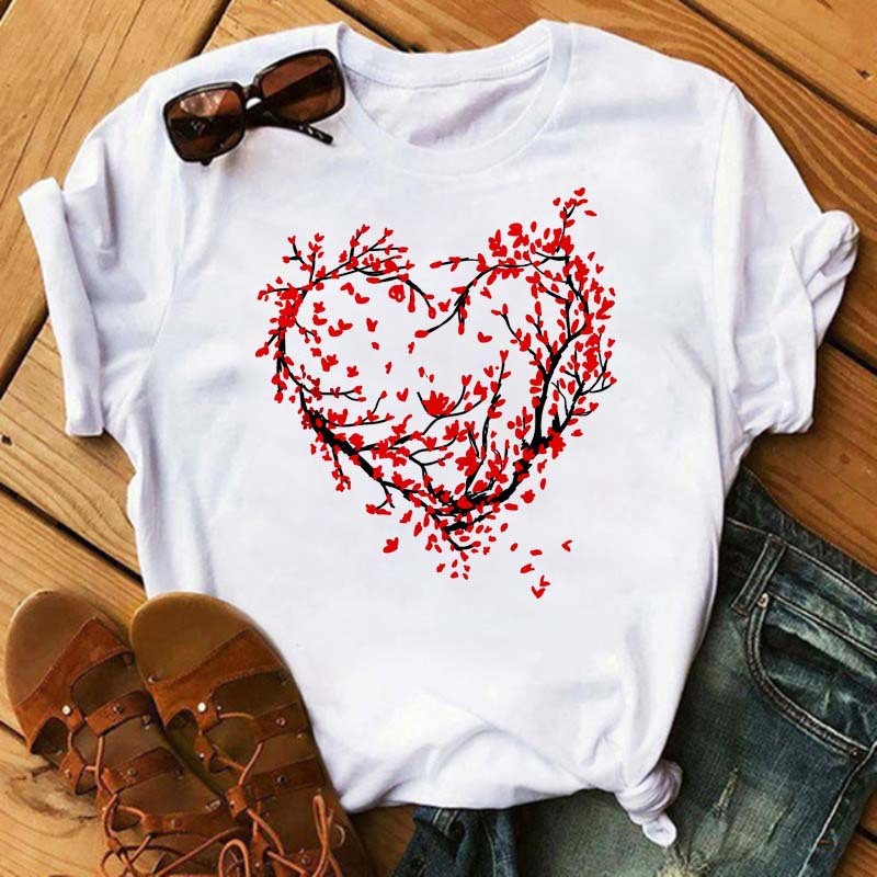 Watercolor Butterfly Heart Printed T Shirt New Women T-Shirt Harajuku Cute Graphic Tee Shirt Ladies Casual Female Tops Tee