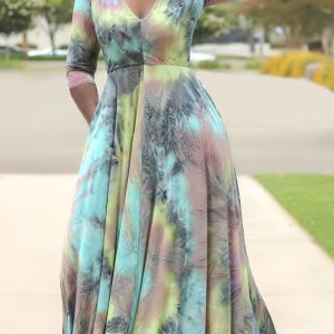 Plus Size Tie Dye Print V Neck Short Sleeve Maxi Dress; Women's Plus Elegant Medium Stretch Long Dress