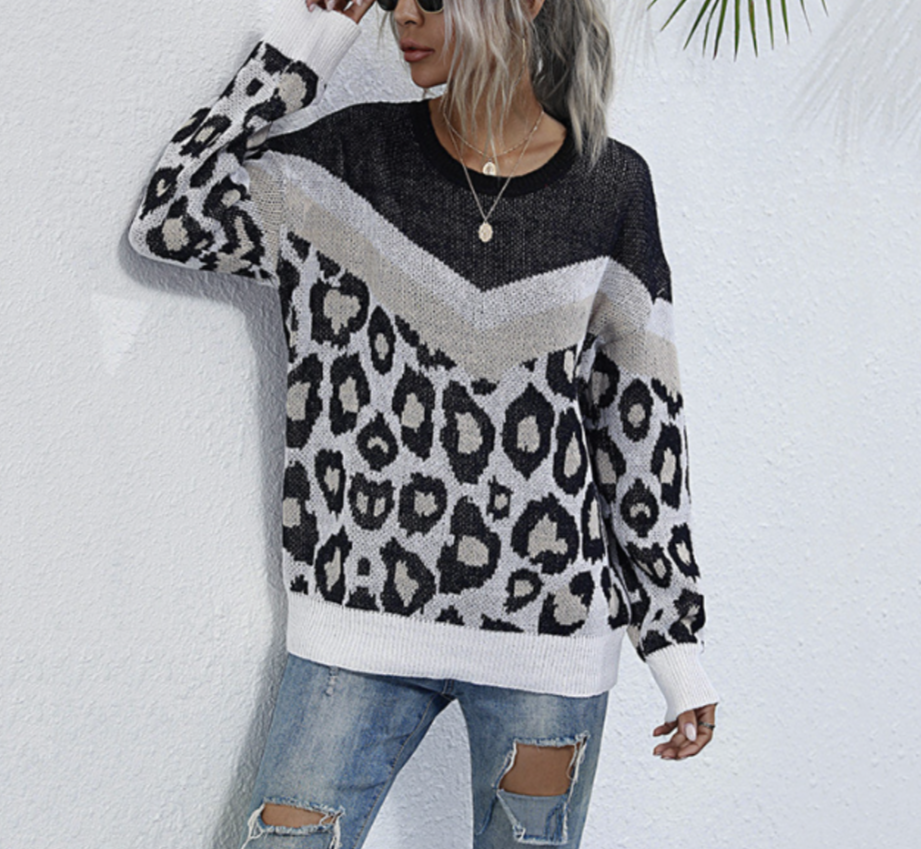 Womens Leopard Print Round Neck Sweater