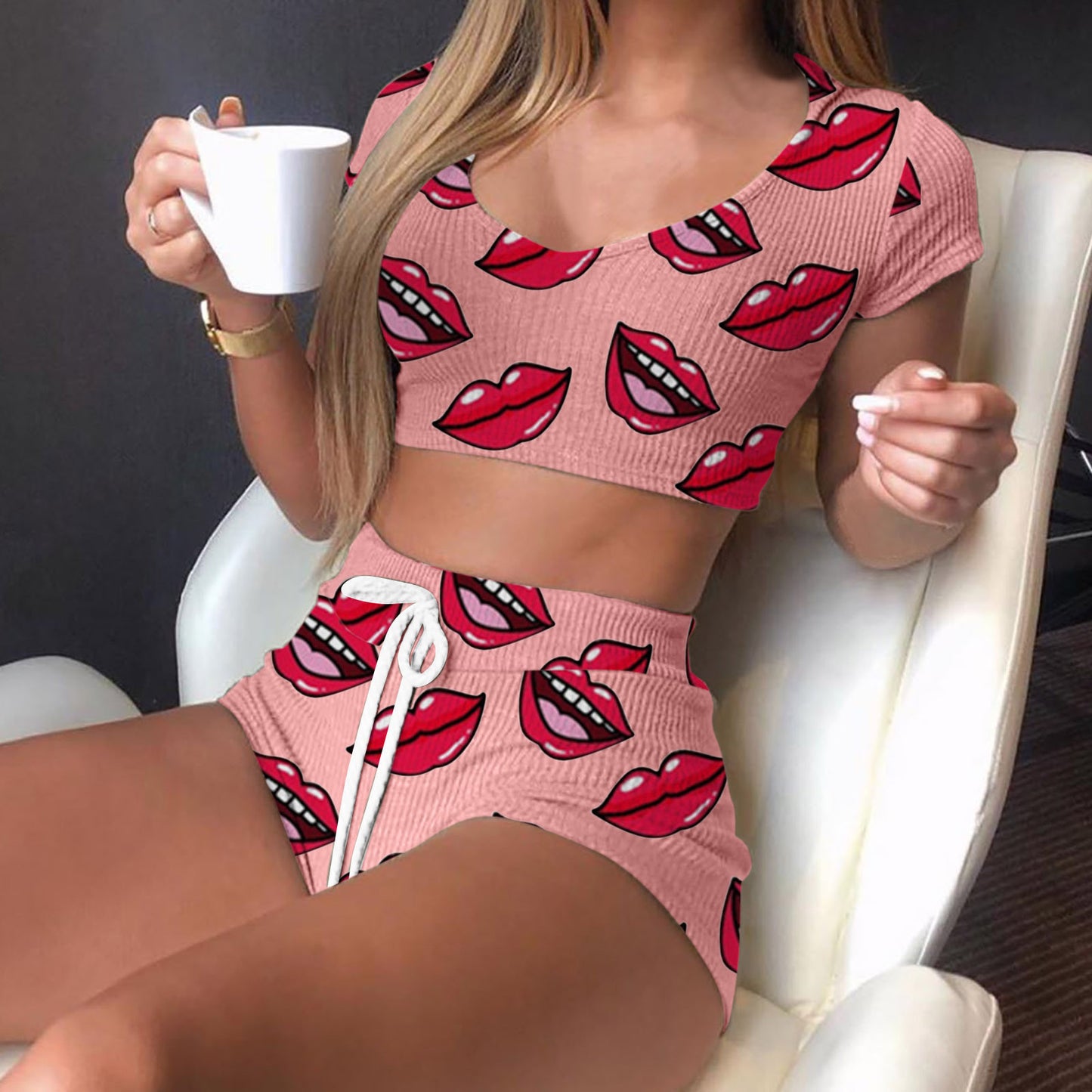 Summer women's new short-sleeved set of 2 sets of lips plaid printed short-sleeved T-shirt + shorts casual set